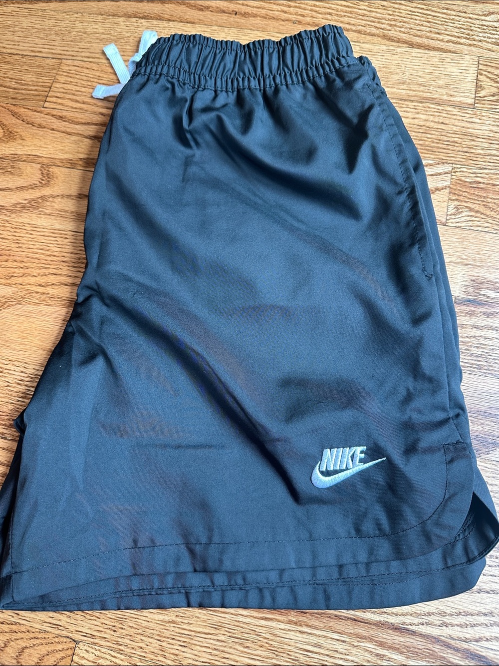 Nike Flow Black Shorts with White Drawstring - Picture 3 of 4